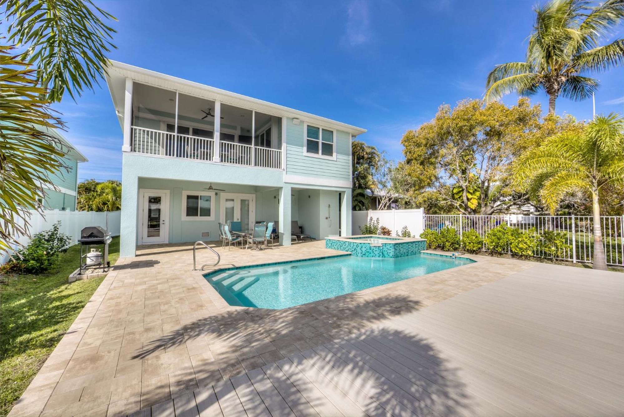 Waterfront - Nestled On The Bay, Heated Pool And Spa - Tidewater - Roelens Villa Fort Myers Beach Exterior photo