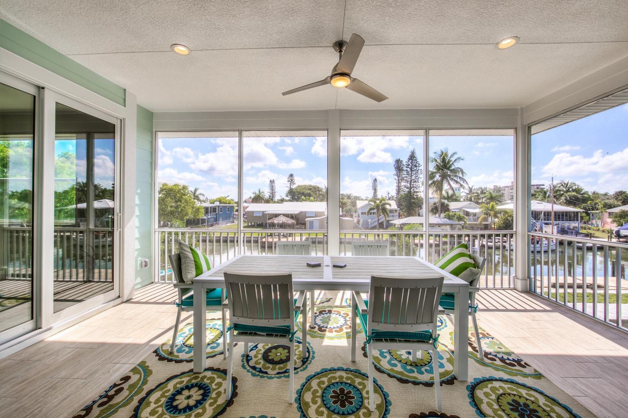 Waterfront - Nestled On The Bay, Heated Pool And Spa - Tidewater - Roelens Villa Fort Myers Beach Exterior photo